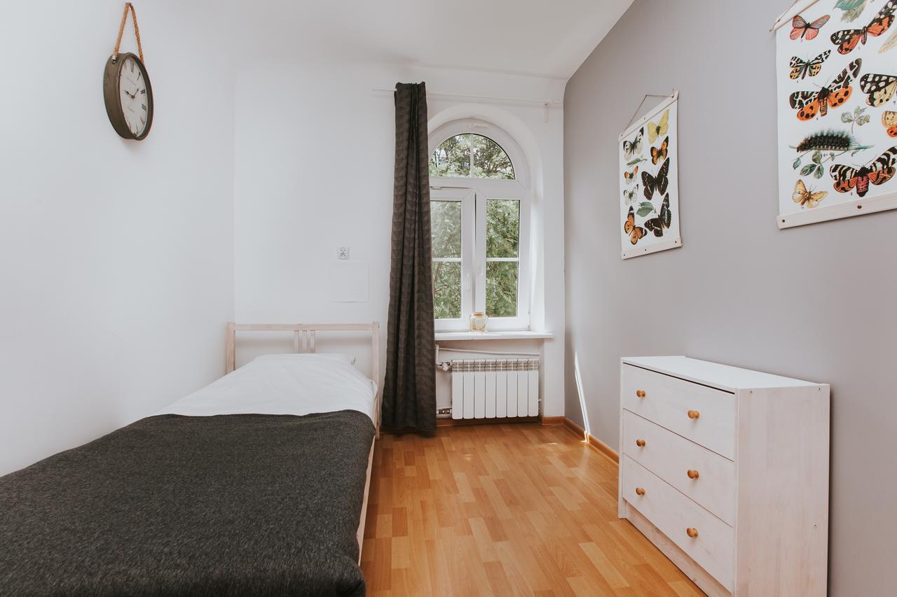 Erasmus Dorm Hotel Varsavia Esterno foto