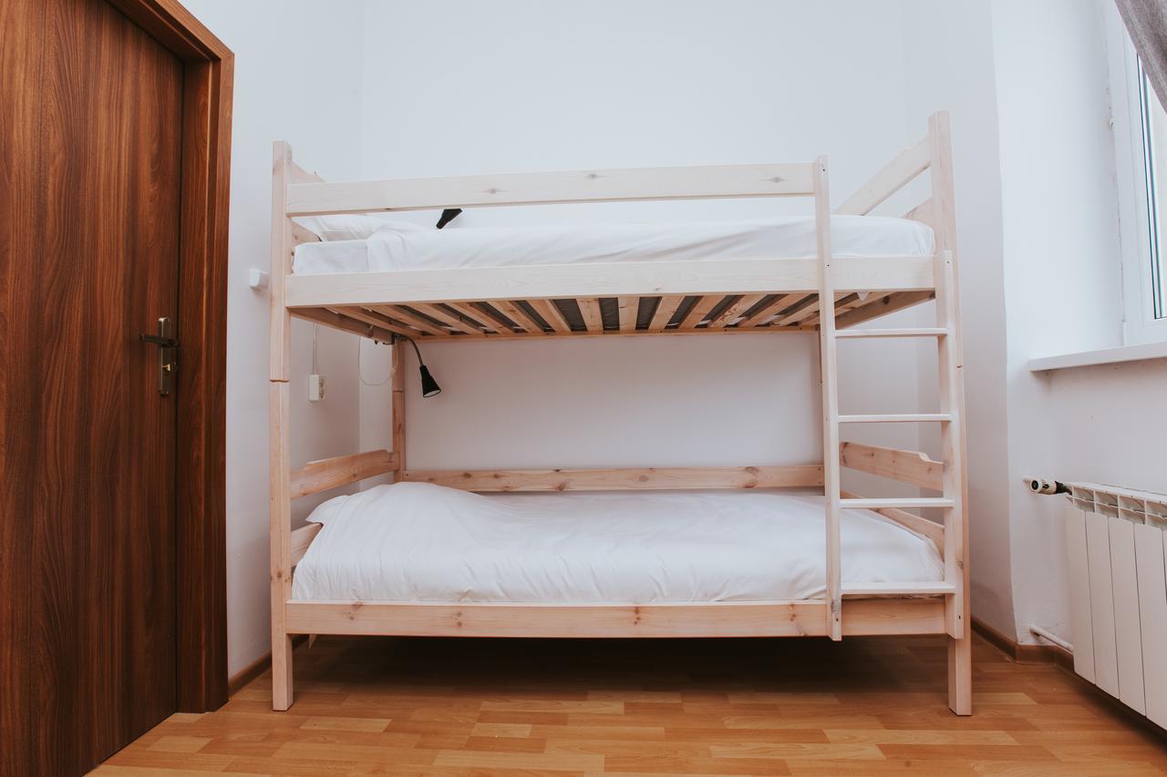 Erasmus Dorm Hotel Varsavia Esterno foto