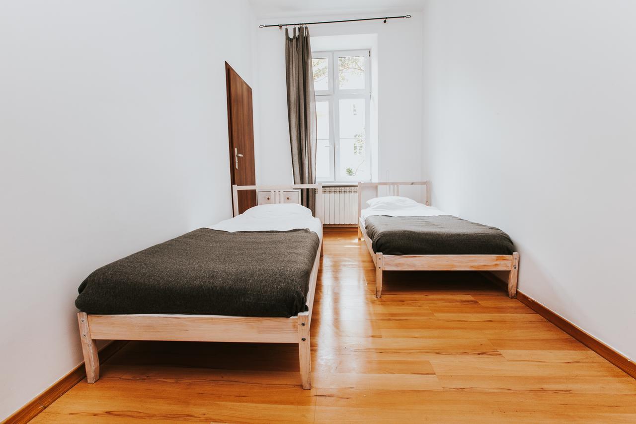 Erasmus Dorm Hotel Varsavia Esterno foto